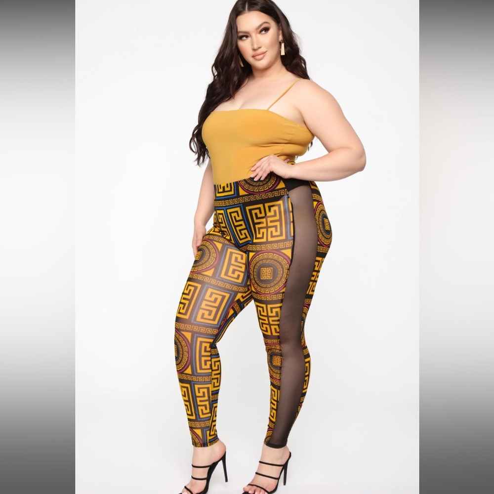 FashionNova Mesh Printed Leggings - Size XL